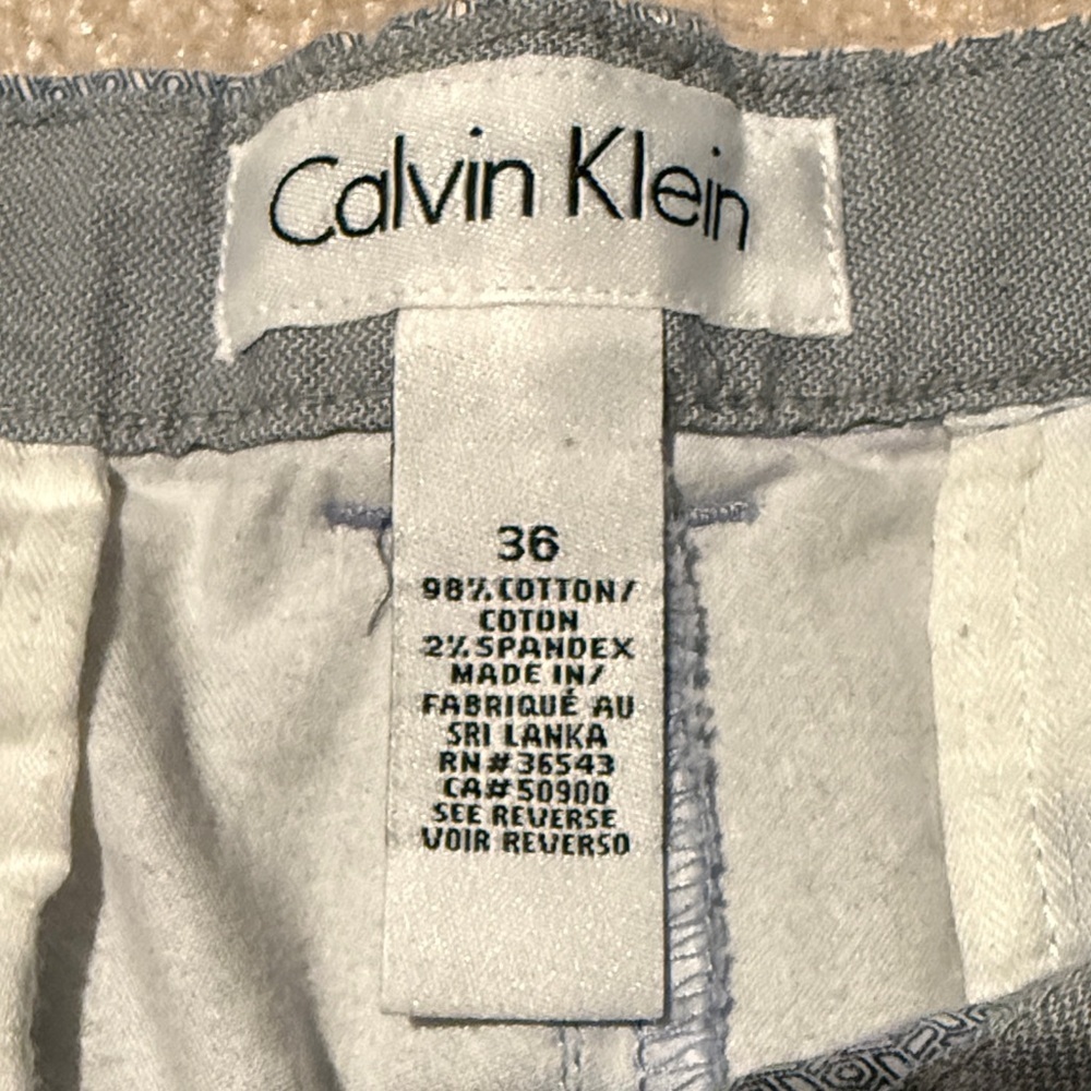 Calvin Klein Men's Patterned Blue Shorts - Picture 2 of 7
